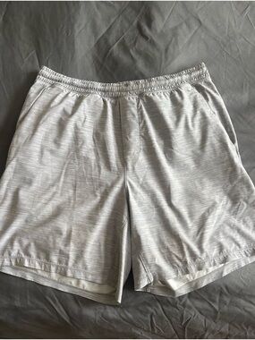 Men's Lulu Lemon Pacebreaker Gray Athletic Shorts, Large, 7in inseam